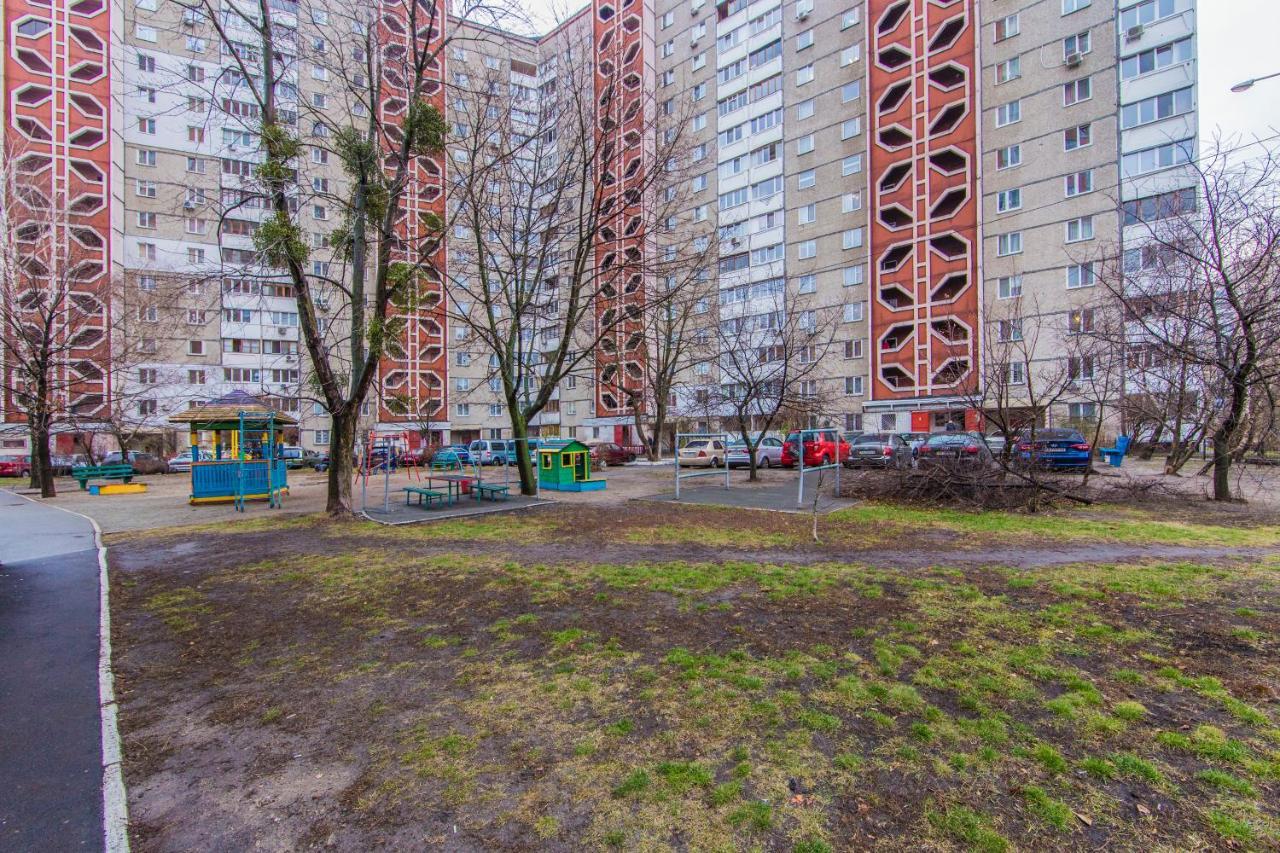 Уютная, Просторная Видовая Трехкомнатная Квартира Возле Метро Академгородок На 6 Мест Kiev Buitenkant foto