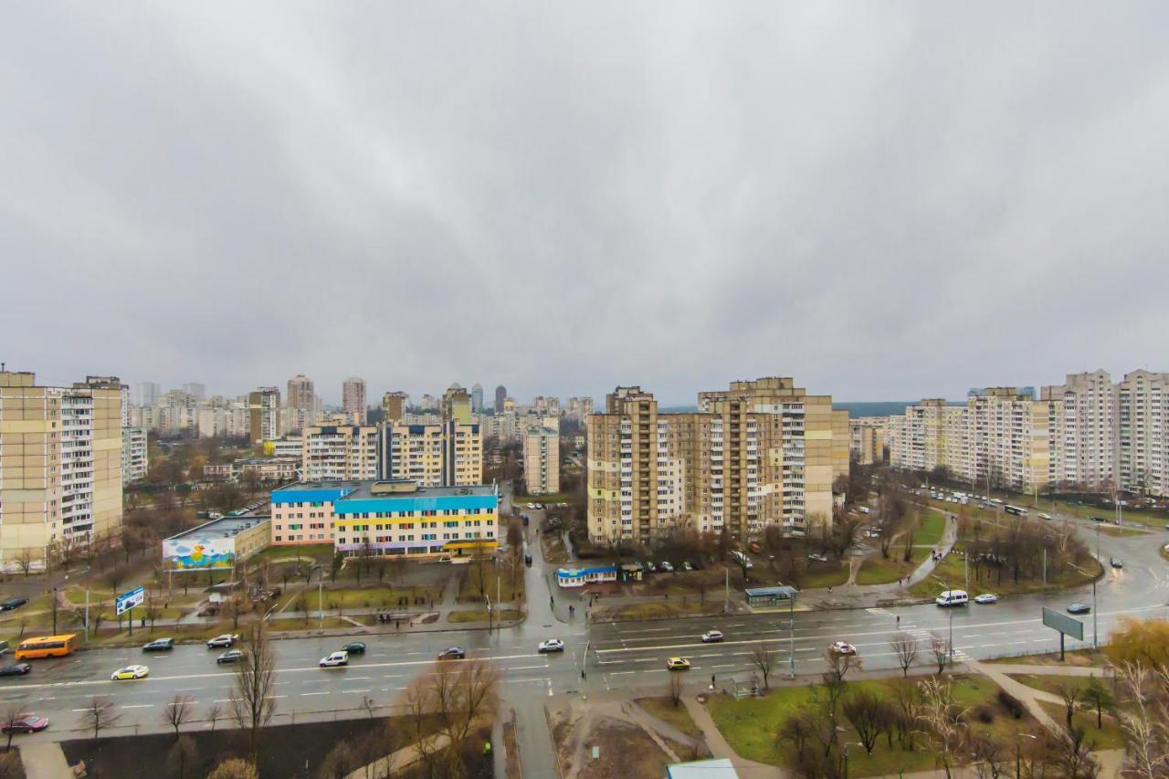 Уютная, Просторная Видовая Трехкомнатная Квартира Возле Метро Академгородок На 6 Мест Kiev Buitenkant foto